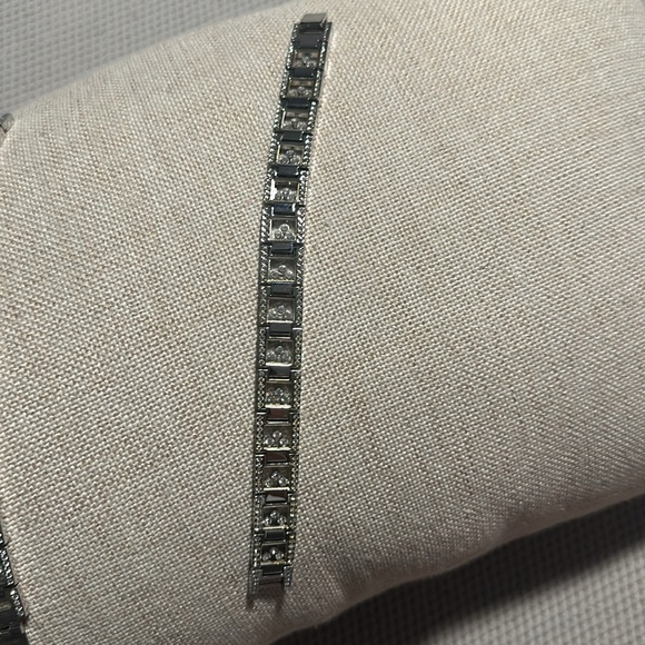 Vintage Victoria Wieck CZ Floating Matching Watch and Bracelet - Picture 4 of 7